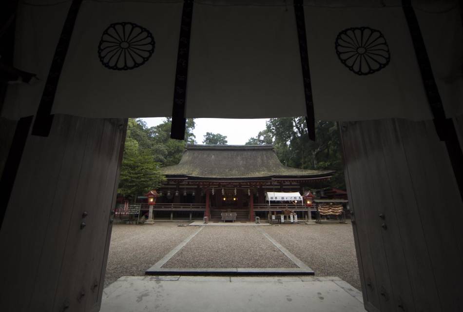 Isonokami Jingu Shrine 01